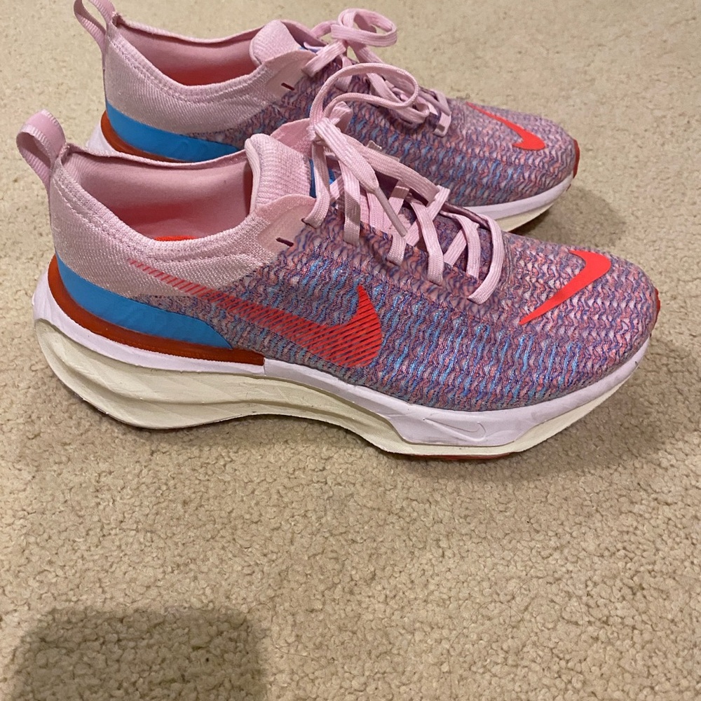 Nike Womens Zoom Fly shoe